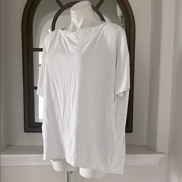 Lululemon White Oversized Top, Size 12 EXCELLENT! - Image 2