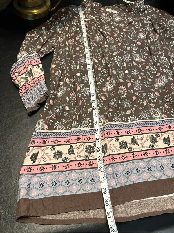 Natural Life Dara Bohemian Floral Tunic Dress in a brown & pink floral print S - Image 11