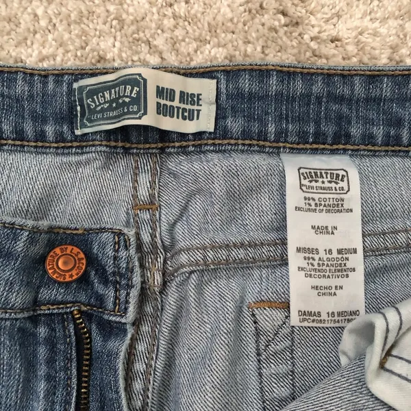 Levi’s mid rise bootcut misses plus size 16 medium jeans - Image 5