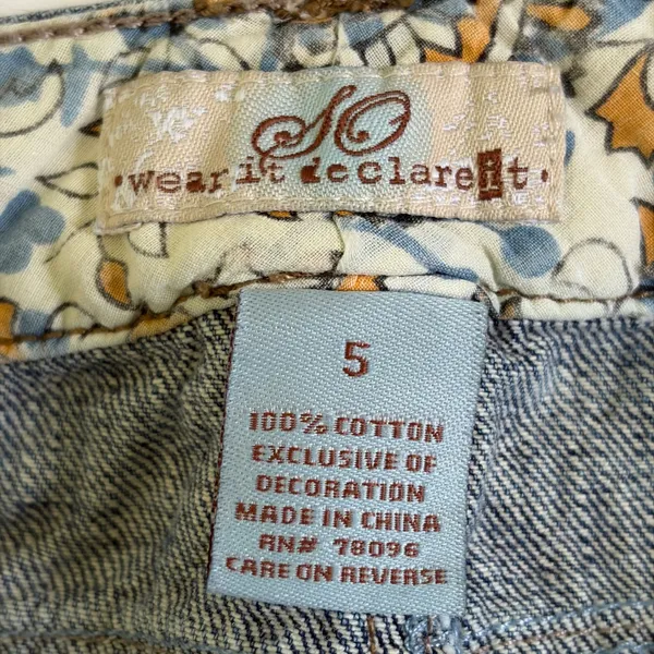 So‎ Brand Juniors 5 Silver Threading Embroidered Accents Mini Denim Skirt Y2K - Image 8