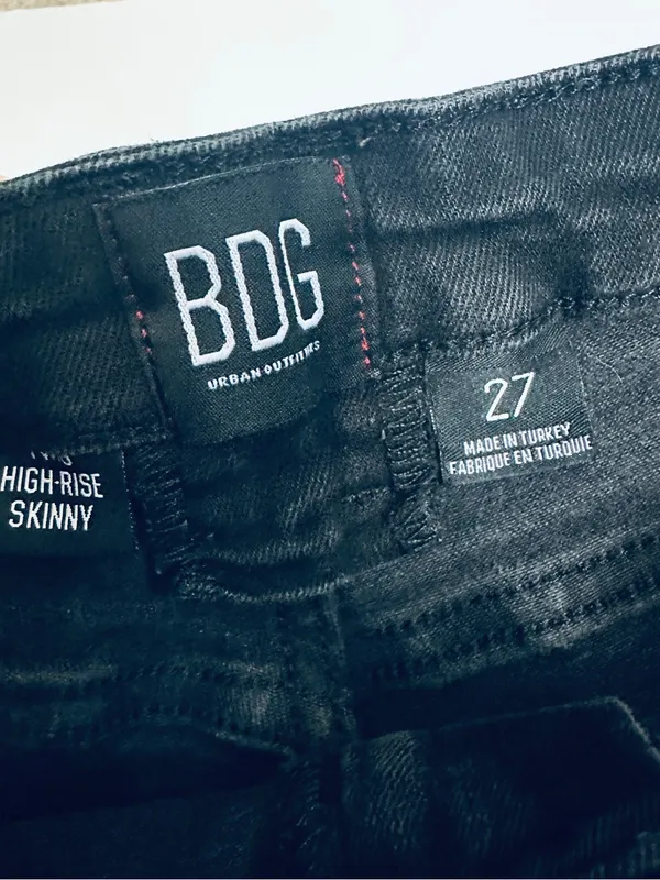 Urban Outfitters BDG Twig High Rise Skinny Black Floral Embroidered Jeans 27 - Image 8