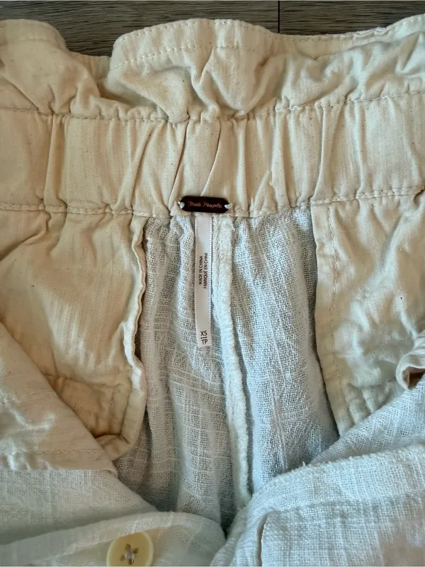 Free People Paradise Toggle Cropped White Pants, Size XS - Image 6