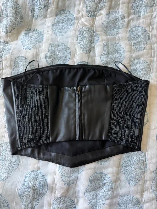 Black Leather Top Size M - Image 4