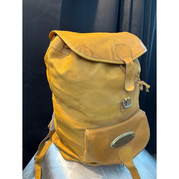 Vintage Amanda Johnson Yellow Leather Backpack Helsinki 1999 Commemorative Bag - Image 2