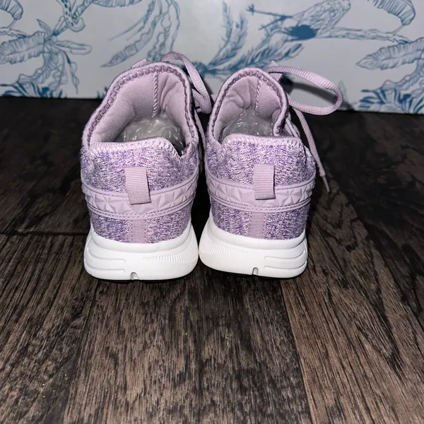 Women’s lavender athletic shoes Purple Size 7.5 - Image 2