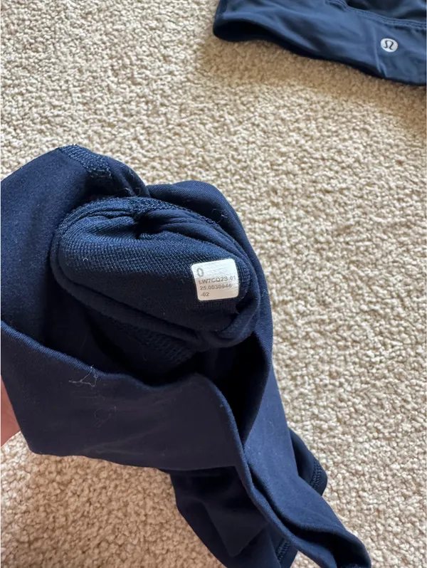 Navy lululemon set - Image 3