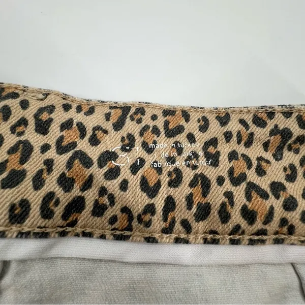 Anthropologie Pilcro The Wanderer Mid Rise Relax Leg‎ Jeans Leopard Size 31 - Image 9