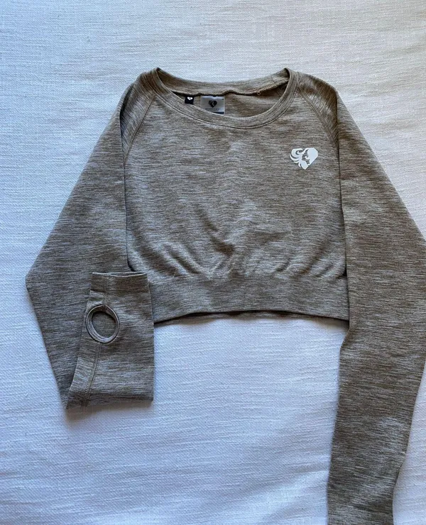 Women's Best seamless long sleeve crop top - Image 3