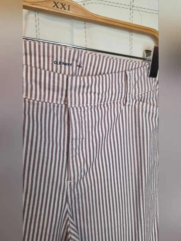 Old Navy Pixie Chino Pant - Image 6