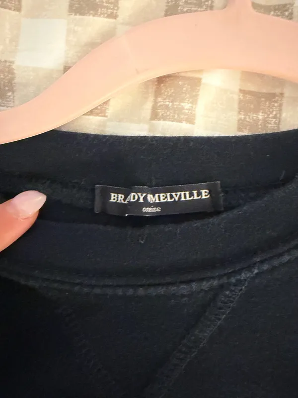 Brandy Melville Crewneck - Image 3