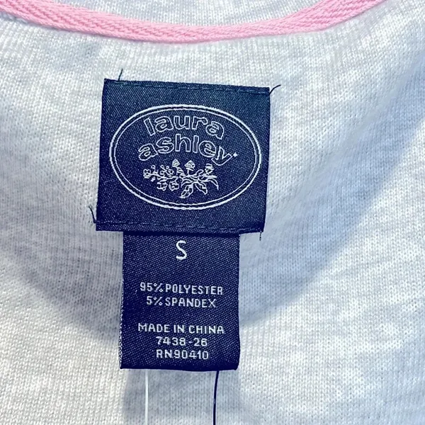 New Best Mom small‎ tshirt Laura Ashley light heather tee soft & cozy NWT - Image 5