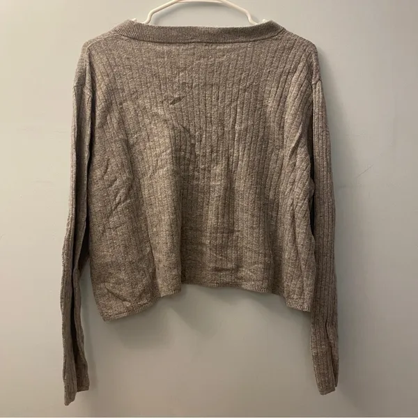 H&M‎ Ribbed Sweater Top - Image 4