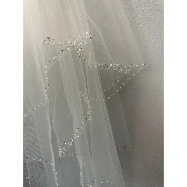 Beaded Pearl Crystal Detail Sheer Wedding Veil Metal Comb NEW without Tags - Image 3