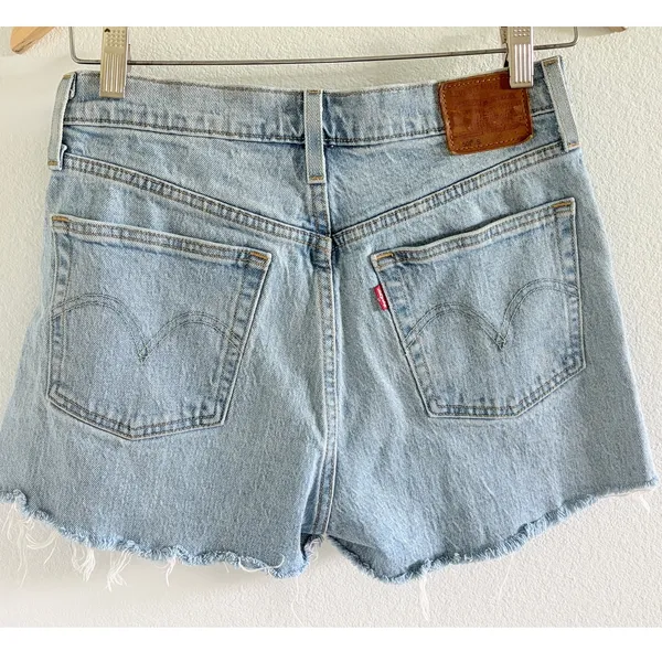 Levi’s 501 Cutoff Denim Shorts Light Wash Button Fly Raw Hem S - Image 7
