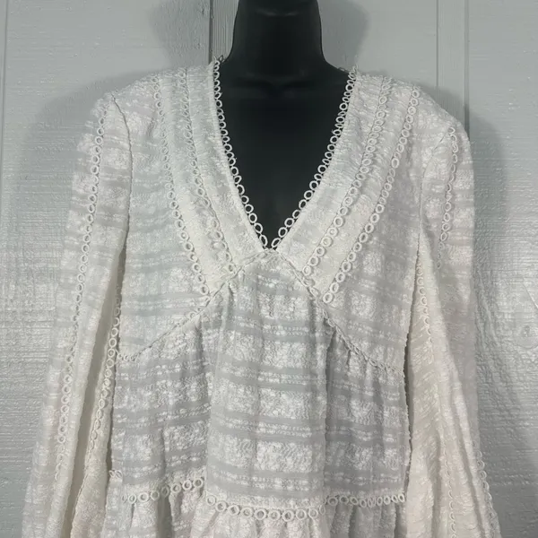C/meo Collective Lie Awake Long Sleeve Ivory V Neck Dress Size Small EUC - Image 5