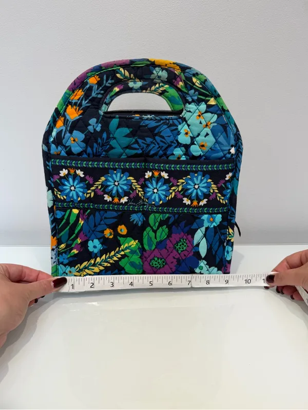 Vera Bradley Lunch Bag in Midnight Garden - Image 5