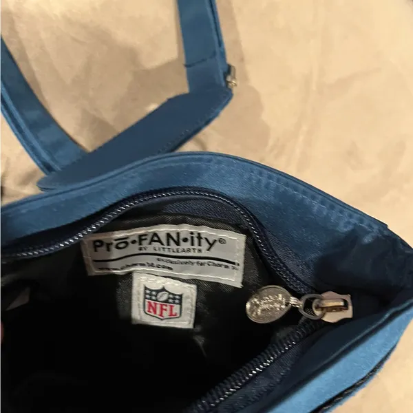 NFL Colt Canvas Crossbody Bag - Image 2