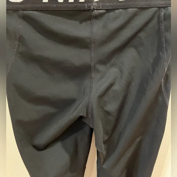 Nike PRO MESH-PANELED LEGGINGS! - Image 5