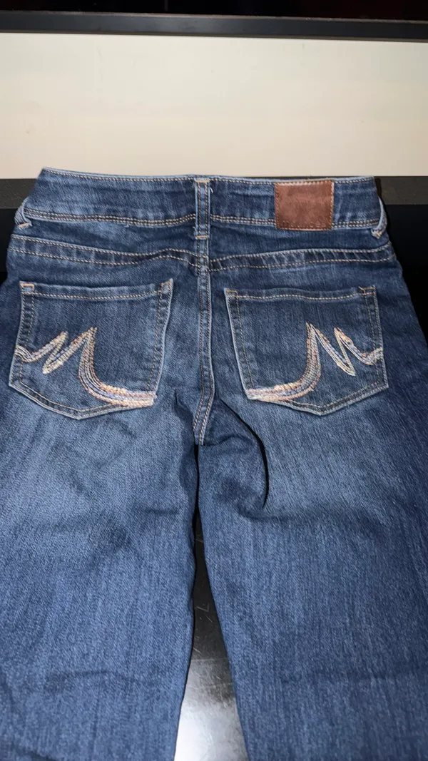 Maurices Jeans - Image 2