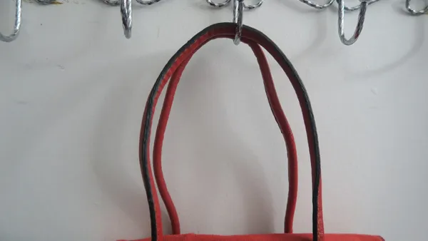 Mini flap over purse handback pocketbook velvety bag in red. - Image 6