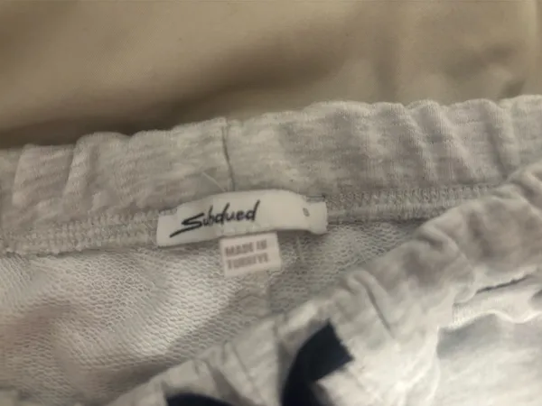 Subdued sweatpants - Image 2