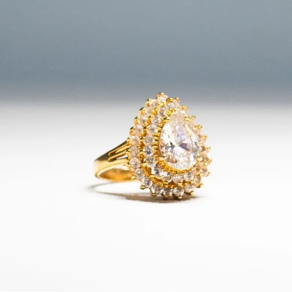 Vintage Lind Pear Cut Layered Cubic Zirconia Cocktail Ring: 14K HGE Gold, Size 6 - Image 5