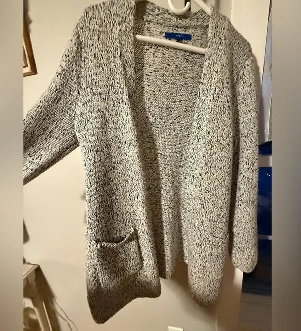 Apt 9 cardigan sweater sz M - Image 3