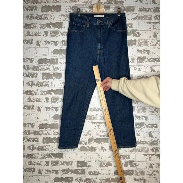 Levi’s | women high waisted mom jeans denim - Image 5