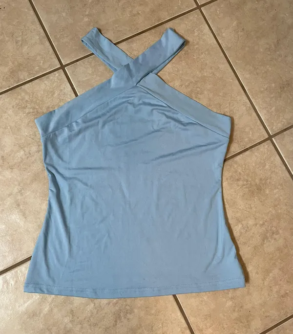 Light Baby Powder Blue x cross front top size small boutique - Image 4