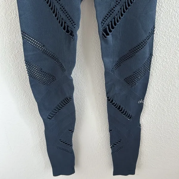 ALO Yoga Radiance High Waist Seamless Legging Blue Small - Image 5