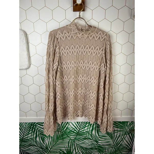 Free People Tan Lace Long Sleeve Tunic Top - Size - Medium - Image 2