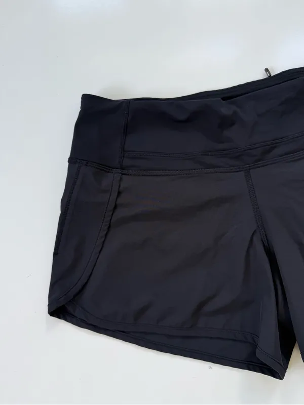lululemon Run Times Short II Size 6 - Black - Image 3