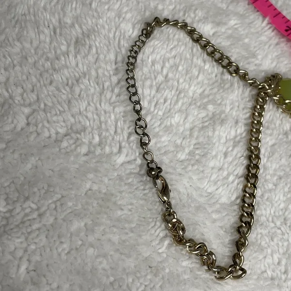 Women’s Large Faceted Green Acrylic Statement Bib Necklace Gold-tone 20” - Image 5