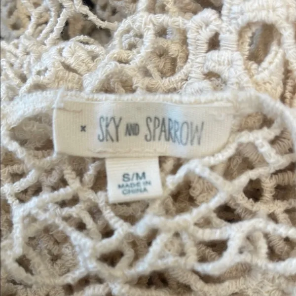 Sky and Sparrow Cream Lace Swim Coverup with Scalloped Edges size S/M - Image 7