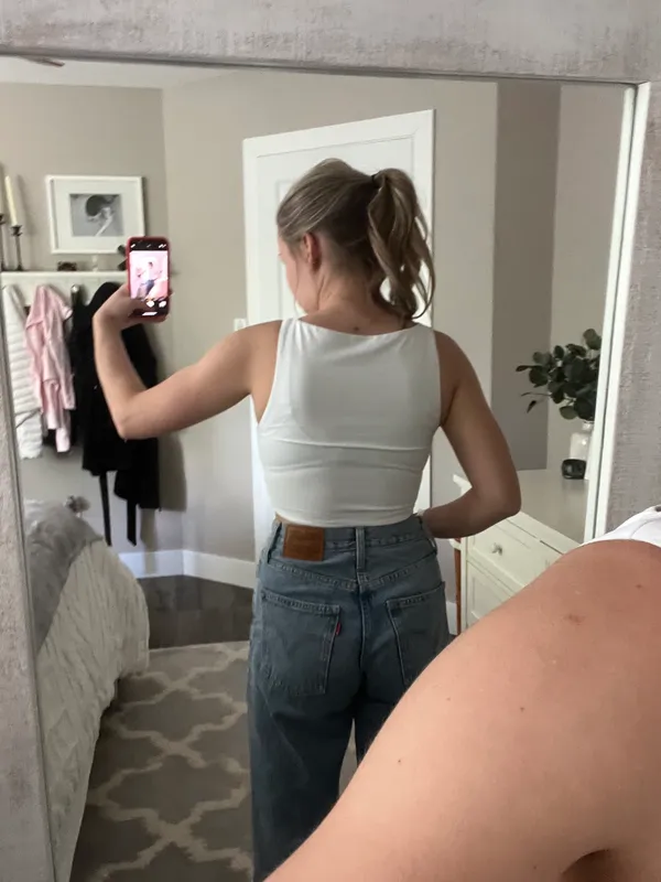 Aritzia White Cropped Tank - Image 2