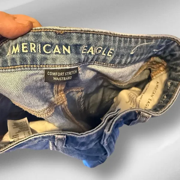 American Eagle Destroyed‎ Mom Jeans - Image 5