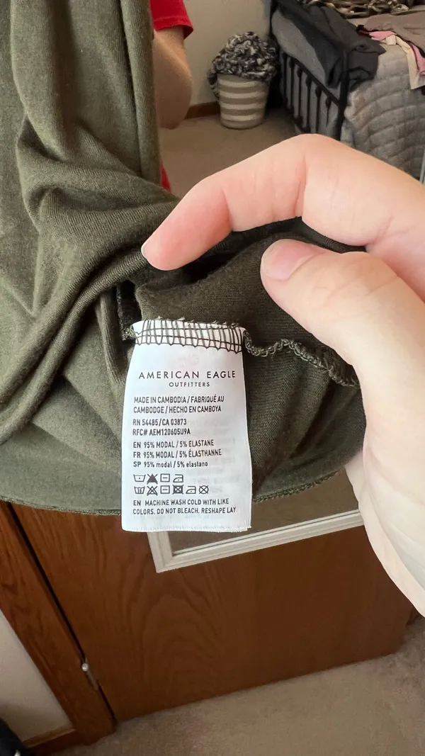 American Eagle V-Neck Soft & Sexy Tee - Image 3