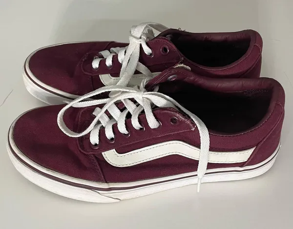 Vans Old Skool burgundy low top sneakers - Image 7