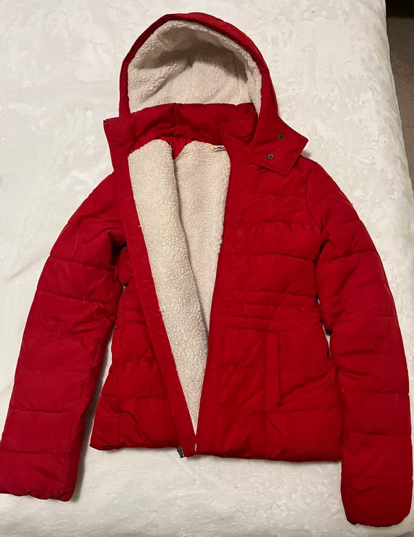 Hollister Red Puffer Jacket - Image 2