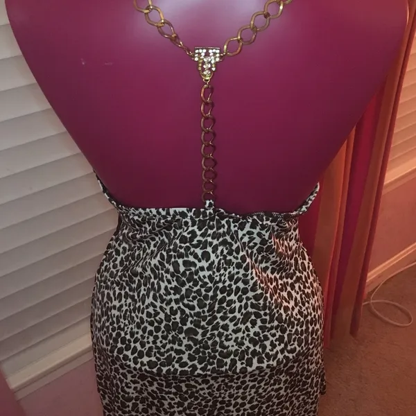 Cheetah print top Forever21 size medium - Image 2