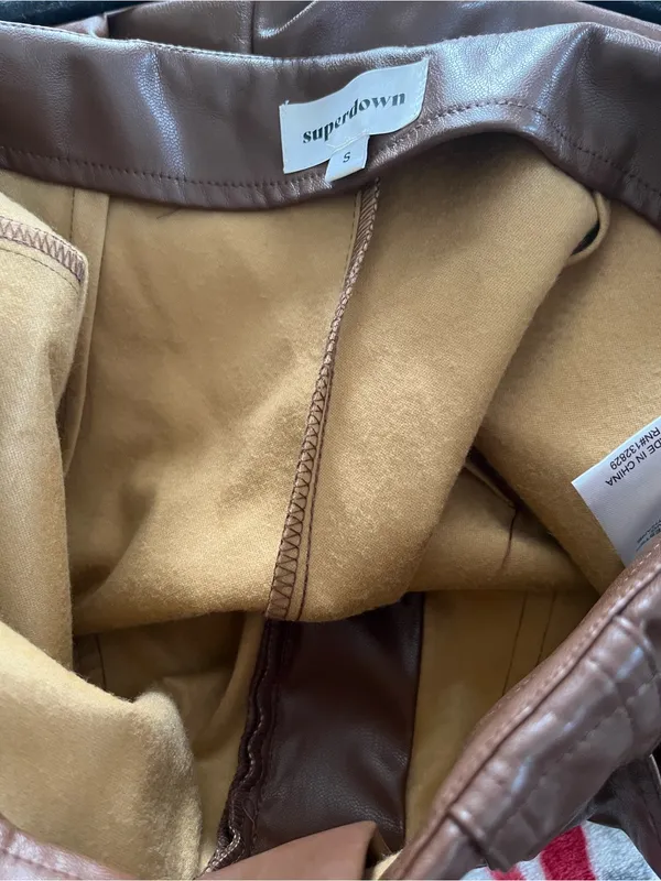 Superdown Chocolate Brown Faux Leather High Rise Pants Small Model Off Duty - Image 8