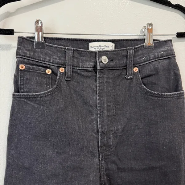 Abercrombie and Fitch The 90s Straight Ultra High Rise Black Denim Jeans Sz 26 R - Image 2