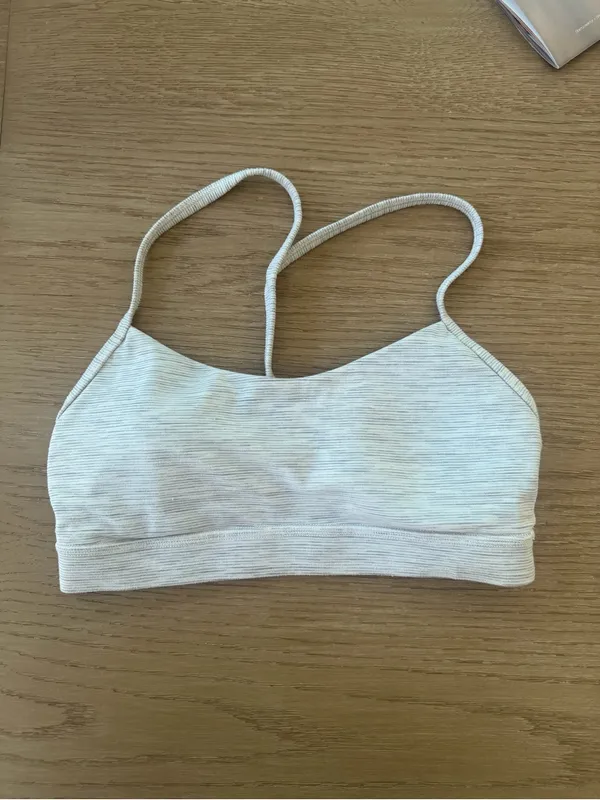 Lululemon Flow Y Bra Nulu *Light Support, B/C Cup - Image 3