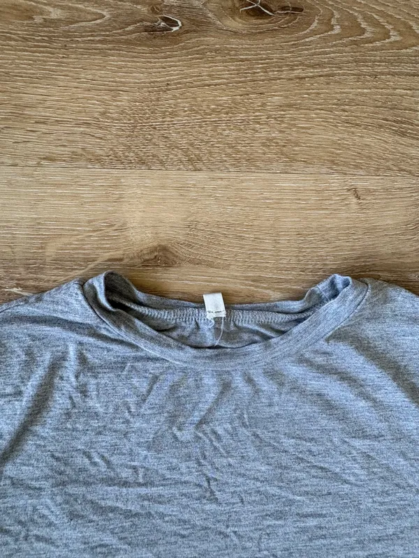 Heather Light Grey Short Sleeve Top - Image 3