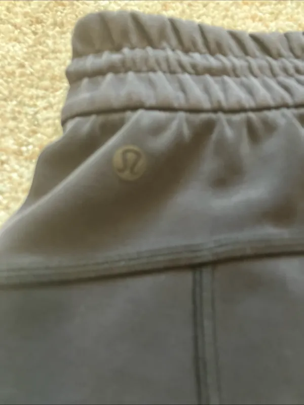 Lululemon Softstreme Relaxed Short 4" - Image 4
