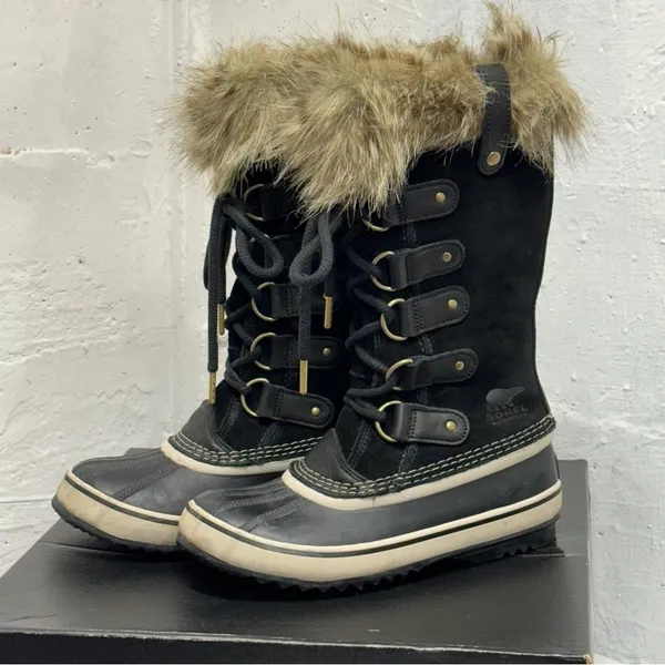Sorel Joan of Arctic boots Waterproof black fur trim - Image 2