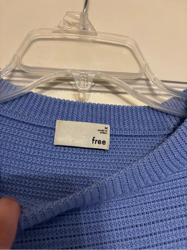 Wilfred Blue Cropped Turtleneck Sweater - Image 3