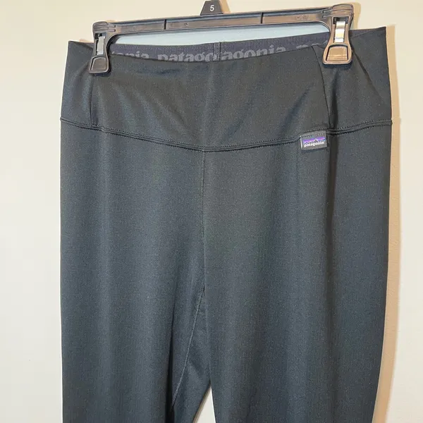 Patagonia Women's‎ Capilene Midweight Baselayer Leggings Black Medium - Image 2
