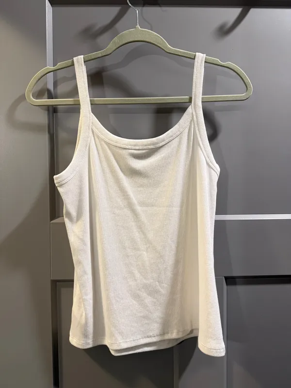 Old Navy White Tank - Image 3