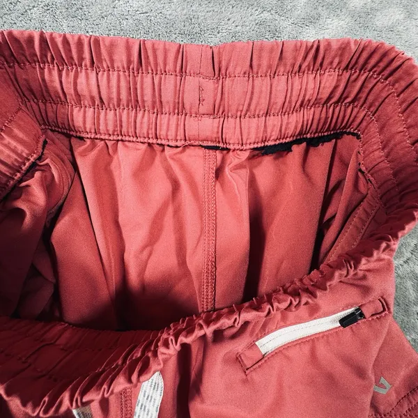 Vuori Womens Clementine Shorts 2" Running Coral Pink Zip Pocket Flowy No Liner - Image 5